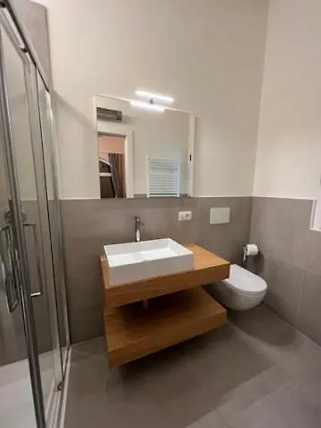 Casa Sant'Antonio Daire Luino 0*,  İtalya