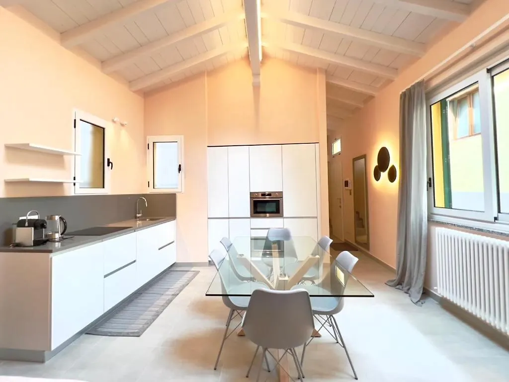 Casa Sant'Antonio Daire Luino İtalya